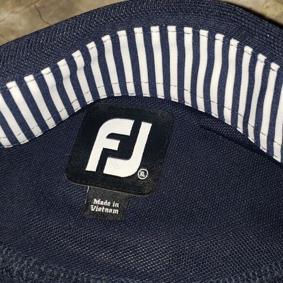 FootJoy Button Collar Short Sleeve Polo - Picture 8 of 10
